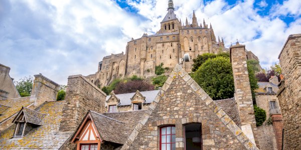 Ophorus Blog - Mont Saint Michel: A Marvel of Medieval Architecture and Spiritual Significance