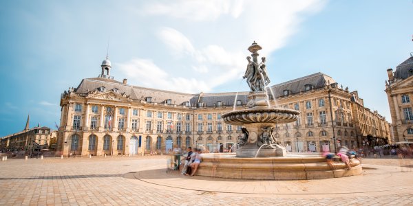 Ophorus Blog - Bordeaux Travel Guide: Explore France's Wine Paradise