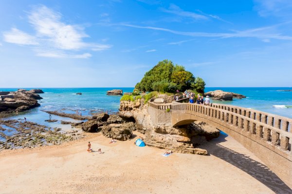 Ophorus Tours - Transfers from Biarritz