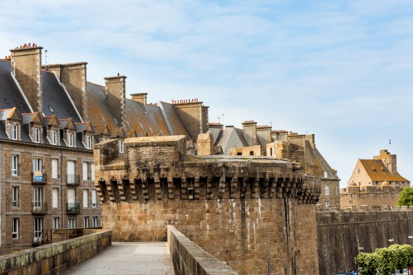 Ophorus Tours - Transfers from Saint-Malo