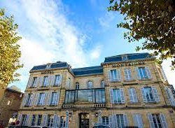Ophorus Tours - Partner Hôtel Montaigne 3* - Set in a building of character