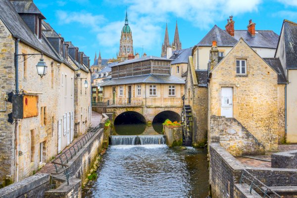 Ophorus Tours - Explore Normandy: D-Day Beaches, Mont Saint-Michel & Tailored Gourmet Tour