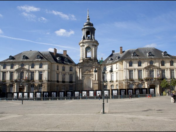 Ophorus Tours - Bayeux Private Transfer to Rennes