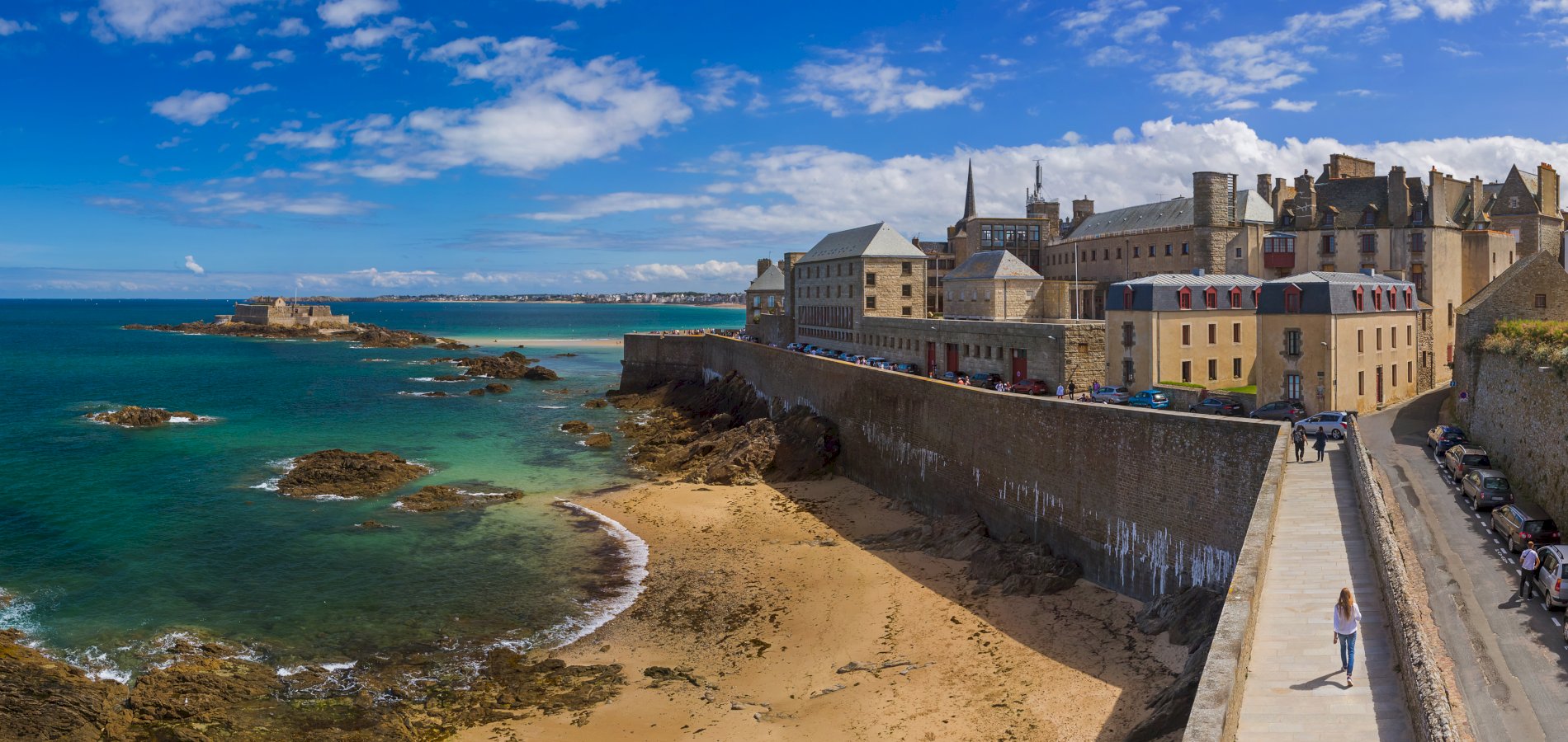 Ophorus Tours - Bayeux Private Transfer to Saint-Malo