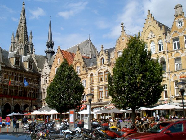 Ophorus Tours - Ypres & Beyond: Private WW1 Remembrance Tour from Lille