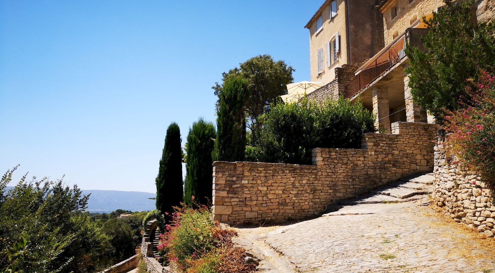 Ophorus Tours - Provence Enchantment: Private Luberon Villages Tour from Marseille