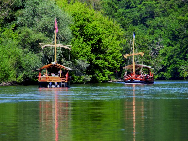 Ophorus Tours - 5-Day Private Dordogne Travel Package - 5* Hotel