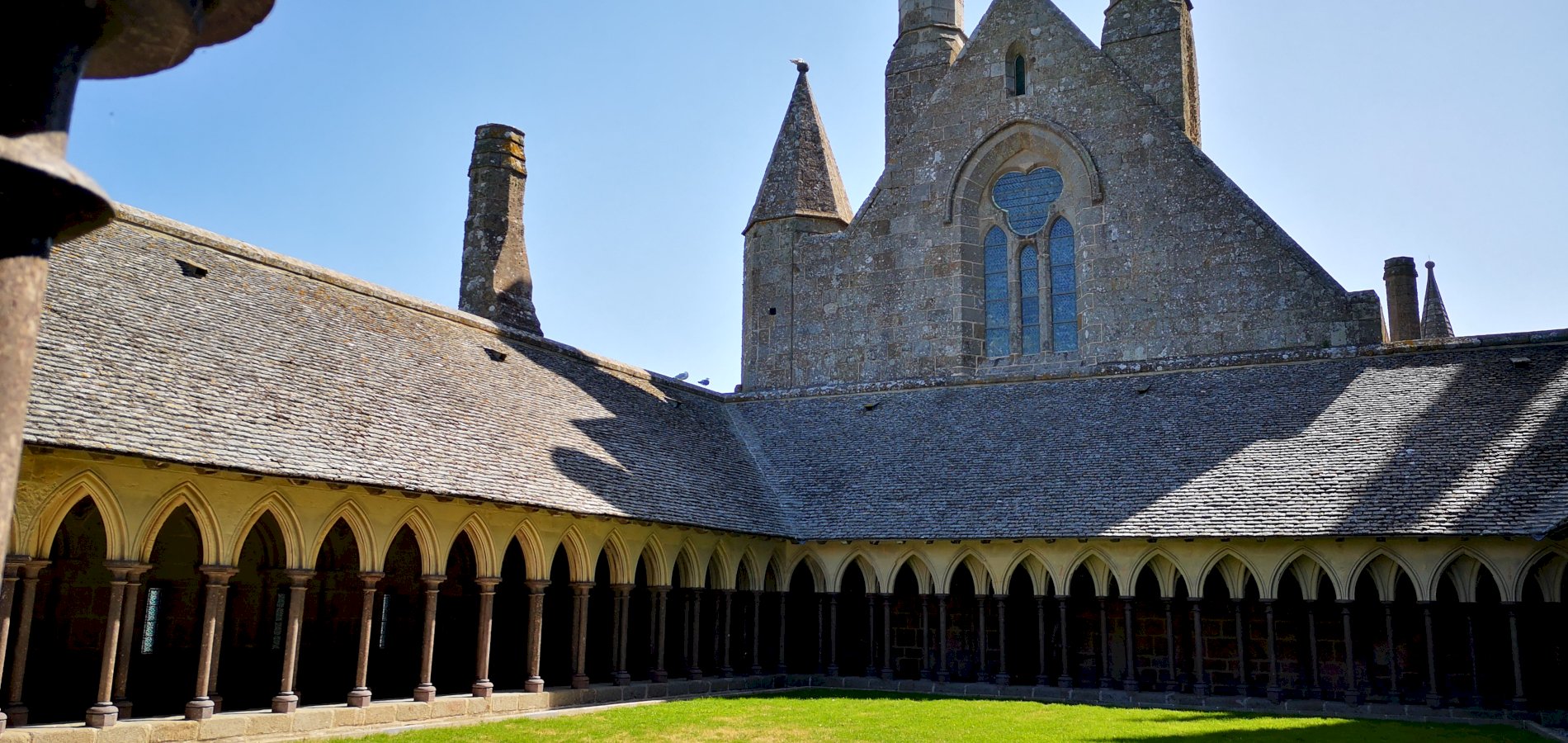 Ophorus Tours - From Bayeux to Mont Saint Michel tour for 2 persons private