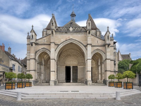 Ophorus Tours - Discover Burgundy's Gems: Autun, Beaune & Clos de Vougeot Private Tour from Dijon