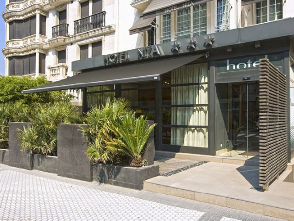 Ophorus Tours - Hotel Quality Inn (Bordeaux) / Hotel Niza (San Sebastian) - or similar