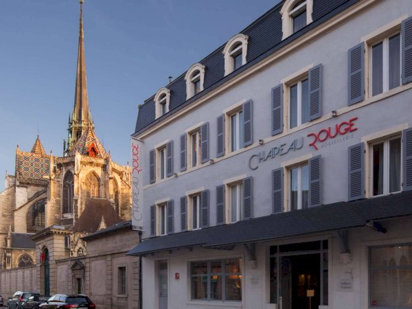Ophorus Tours - Hotel Cour du Corbeau (Strasbourg) / Hostellerie du Chapeau Rouge (Dijon) - or similar