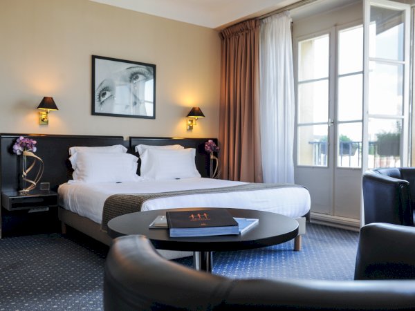 Ophorus Tours - Le Grand Hotel (Strasbourg) / Hotel des Ducs (Dijon) 