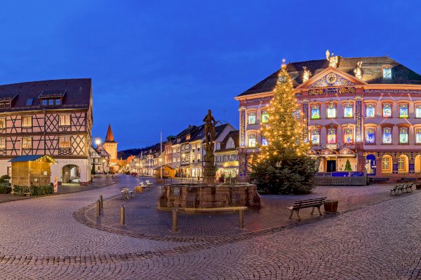 Ophorus Tours - Beyond Strasbourg: Explore Freiburg & Gengenbach Christmas Markets