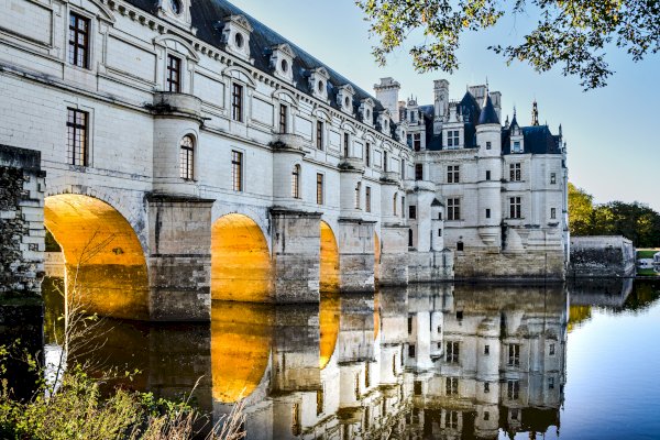 Ophorus Tours - Chambord & Chenonceau: Private Loire Valley Châteaux Tour by Train from Paris