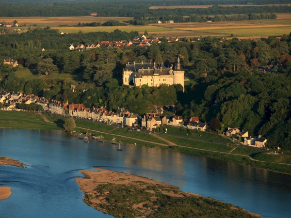 Ophorus Tours - Chaumont & Chambord Castles Visit : A Private Tale of Majesty and History