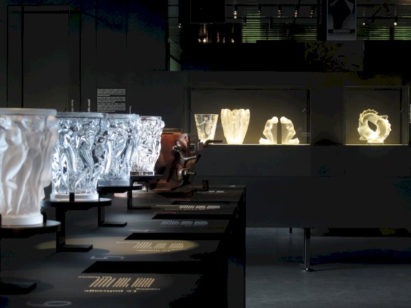 Ophorus Tours - Luxury Lovers: Lalique & Saint-Louis Crystal Tour from Strasbourg