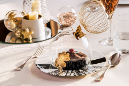 Ophorus Tours - Luxury Seine River Cruise & Fine Dining in Paris France 