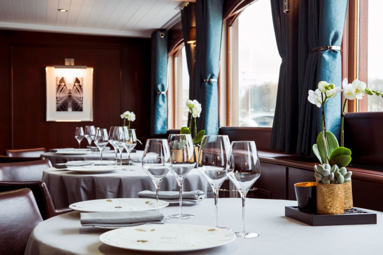 Ophorus Tours - Luxury Seine River Cruise, Fine Dining & Drinks in Paris France 