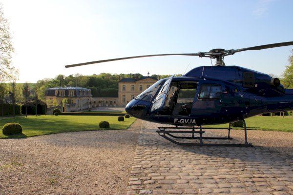 Ophorus Tours - Paris Helicopter Tour to Champagne Wine Region including Lunch
