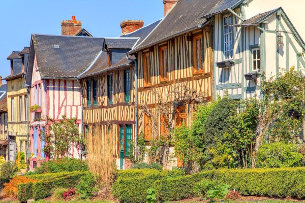 Ophorus Tours - Pays d'Auge Delights: Honfleur, Beuvron & Calvados Tasting from Caen