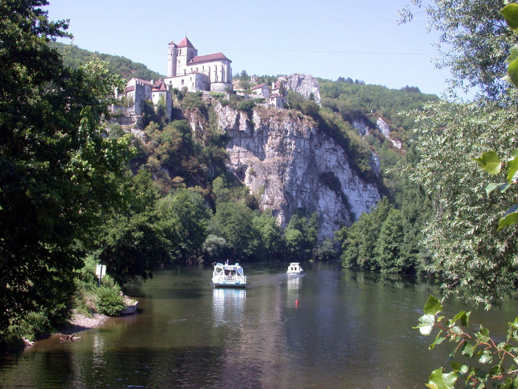 Ophorus Tours - Pech Merle Cave & Saint Cirq Lapopie Village Private Discovery
