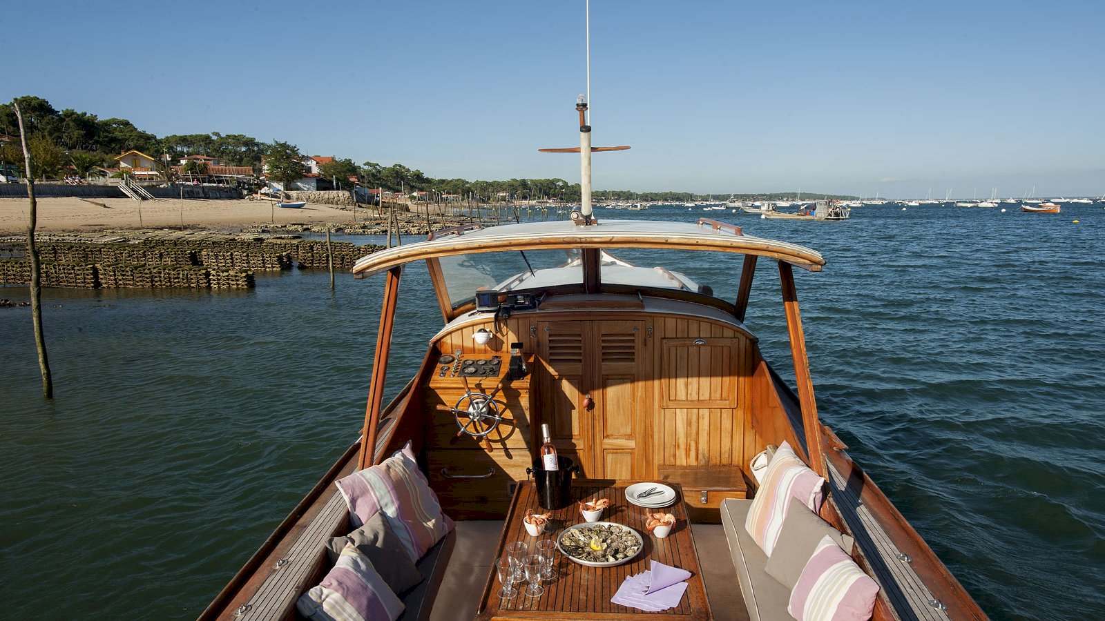Ophorus Tours - Unforgettable 2-Hour Private Boat Tour: Explore Arcachon Bay by Pinasse