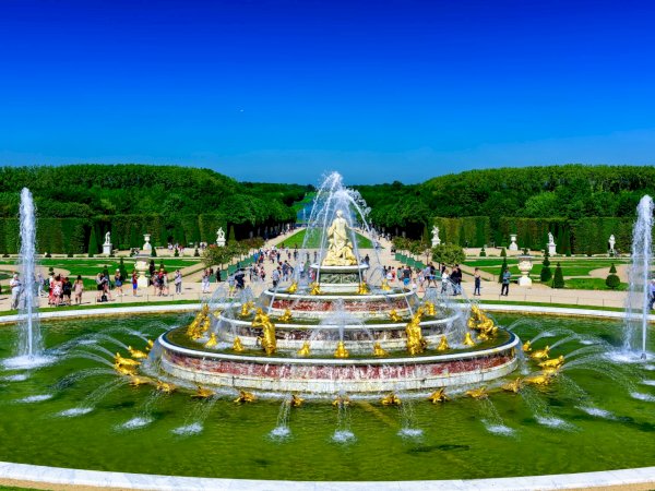 Ophorus Tours - Versailles in Half a Day: Private Timed Entrance Tour of Palace & Gardens