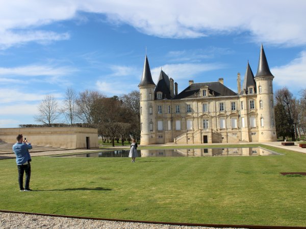 Ophorus Tours - Vineyards of Medoc: Wine Tour from Bordeaux to Le Verdon Cruise Port