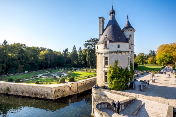 Ophorus Tours - 10-Day Private Normandy, Loire Valley & Bordeaux Package - 5* Hotel