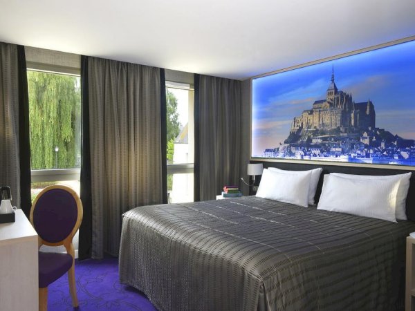 Ophorus Tours - Hotel Villa Nicolo (Paris) - Hotel Churchill (Bayeux) - Artist Hotel (Tours)