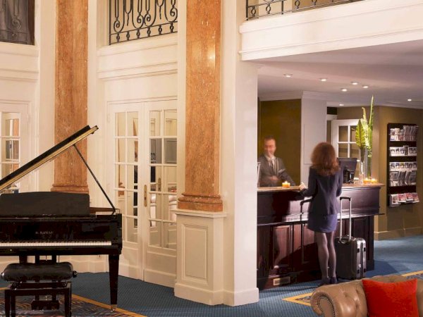 Ophorus Tours - Hotel La Bourdonnais (Paris) / Hotel du Luxembourg (Bayeux) / Hotel Océania L'Univers (Tours) - or similar