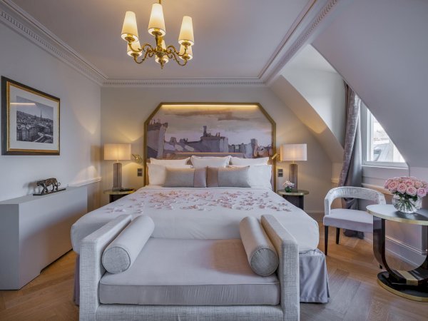 Ophorus Tours - Hotel Elysia (Paris) / Villa Lara (Bayeux) / Hotel Les Trésorières (Tours) - or similar