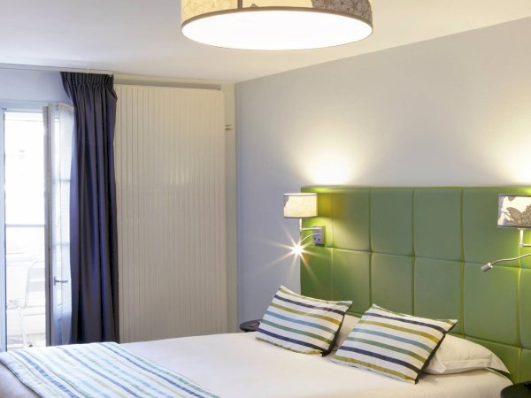 Ophorus Tours - Hotel Churchill (Bayeux) - Hotel Best Western Artist (Tours) - Quality Inn (Bordeaux)