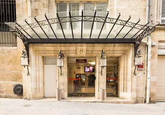 Hotel Churchill (Bayeux) - Hotel Best Western Artist (Tours) - Quality Inn (Bordeaux)