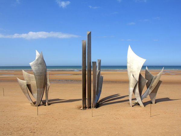 Ophorus Tours - 10-Day Small Group Paris, Normandy & Loire Valley Package - 4* Hotel