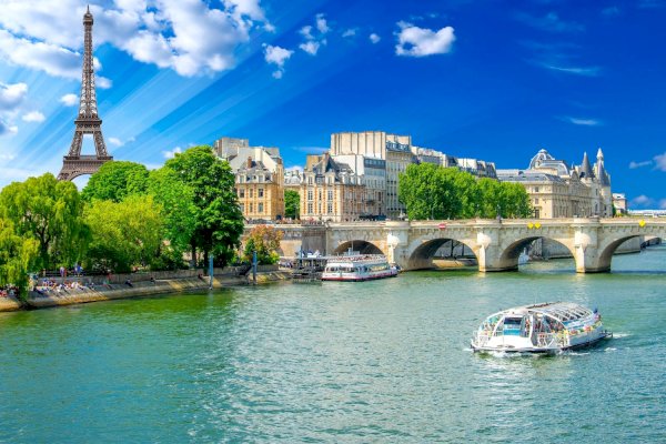 Ophorus Tours - 4-Day Private Paris Package - 5* Hotel