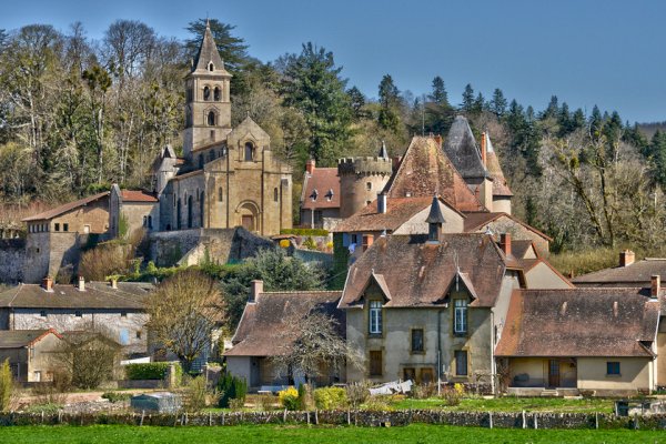 Ophorus Tours - Discover Burgundy's Gems: Autun, Beaune & Clos de Vougeot Private Tour from Dijon