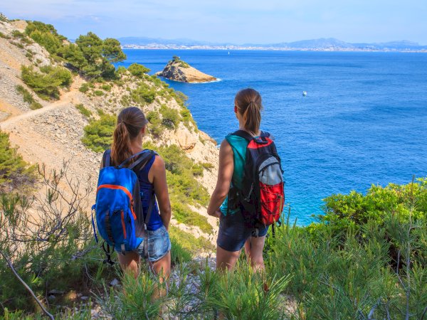 Ophorus Tours - Discover Cassis & the Calanques on a Private Tour from Marseille for 2