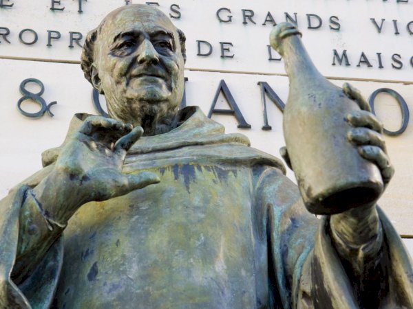 Ophorus Tours - Dom Pérignon Prestige Tasting: Private Moët & Chandon Tour