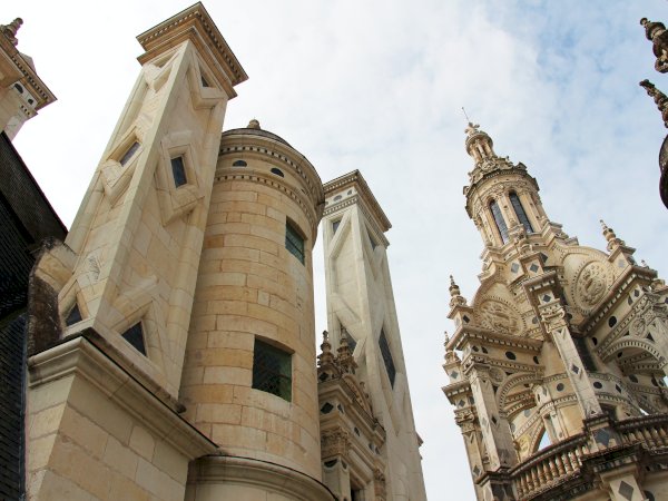 Ophorus Tours - Select Private Tour: Chambord Castle Visit with Exclusive Wine Tasting 
