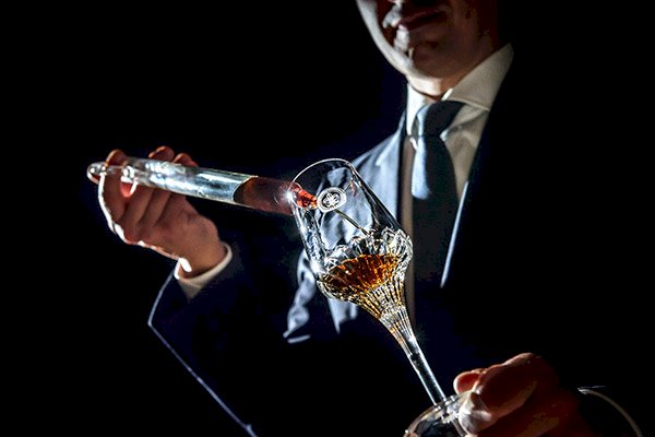 Ophorus Tours - Rémy Martin Tour: Unveiling Cognac Secrets & Louis XIII