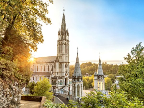 Ophorus Tours - From Toulouse to Lourdes: Guided Small Group Day Tour