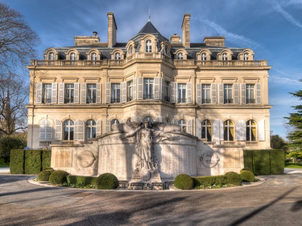 Ophorus Tours - Beyond Reims: Private Champagne Tour with Epernay Visit 