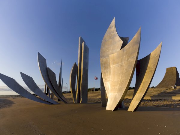 Ophorus Tours - 4-Day Small Group Normandy Package - Bayeux - 3* Hotel