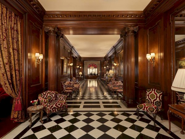 Ophorus Tours - Hotel La Bourdonnais (or similar)