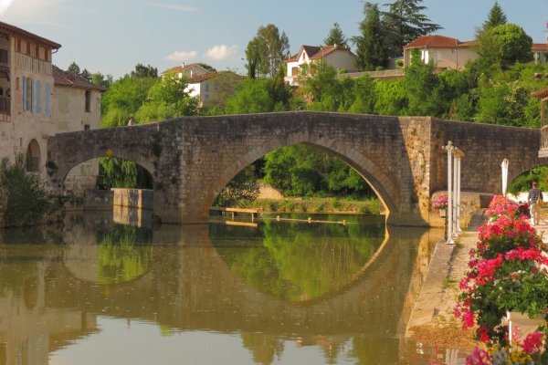 Ophorus Tours - 5-Day Private Dordogne Travel Package - 4* Hotel