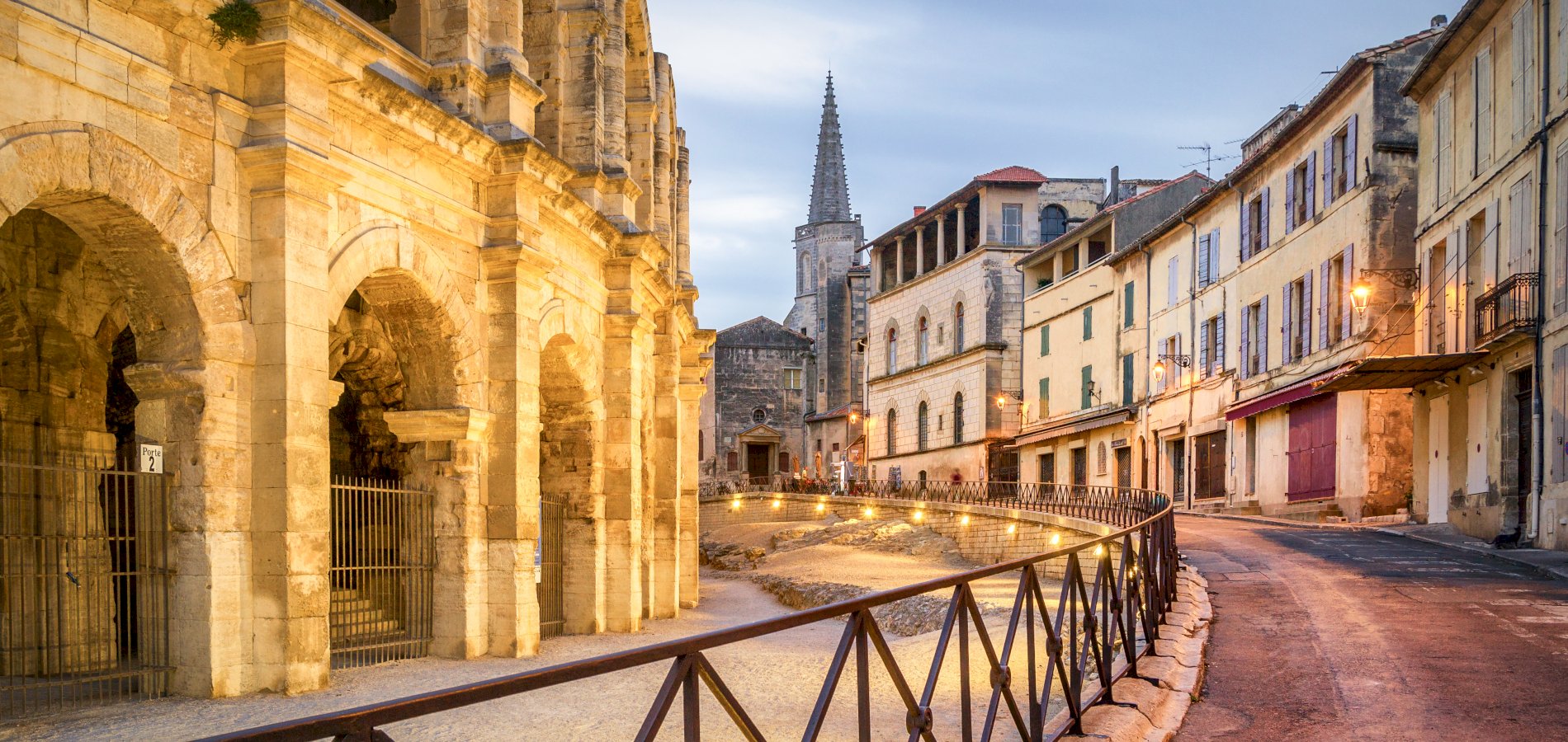Ophorus Tours - Art & History Lovers: Arles, Saint Rémy & Les Baux Private Tour from Marseille