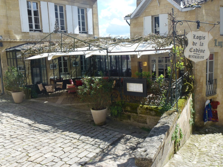 Ophorus Tours - Bordeaux to Saint-Émilion: Private Wine & Monuments Tour from Bordeaux