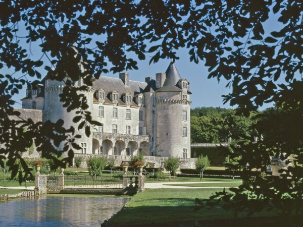 Ophorus Tours - La Rochelle Cruise Excursion to Chateau de la Roche Courbon
