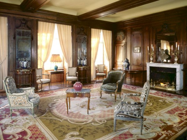 Ophorus Tours - La Rochelle Cruise Excursion to Chateau de la Roche Courbon